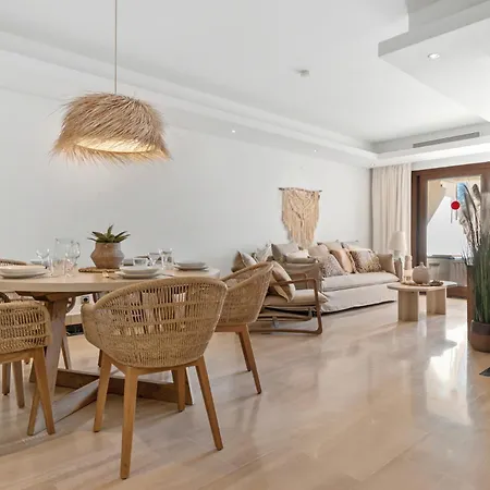 Penthouse Bahia De La Plata Apartment Estepona